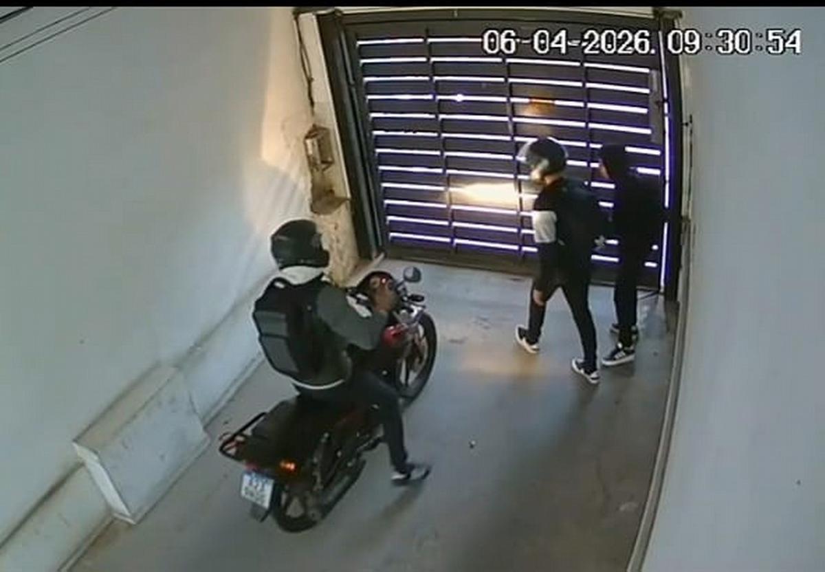 Un vecino de Córdoba relata el robo de su motocicleta