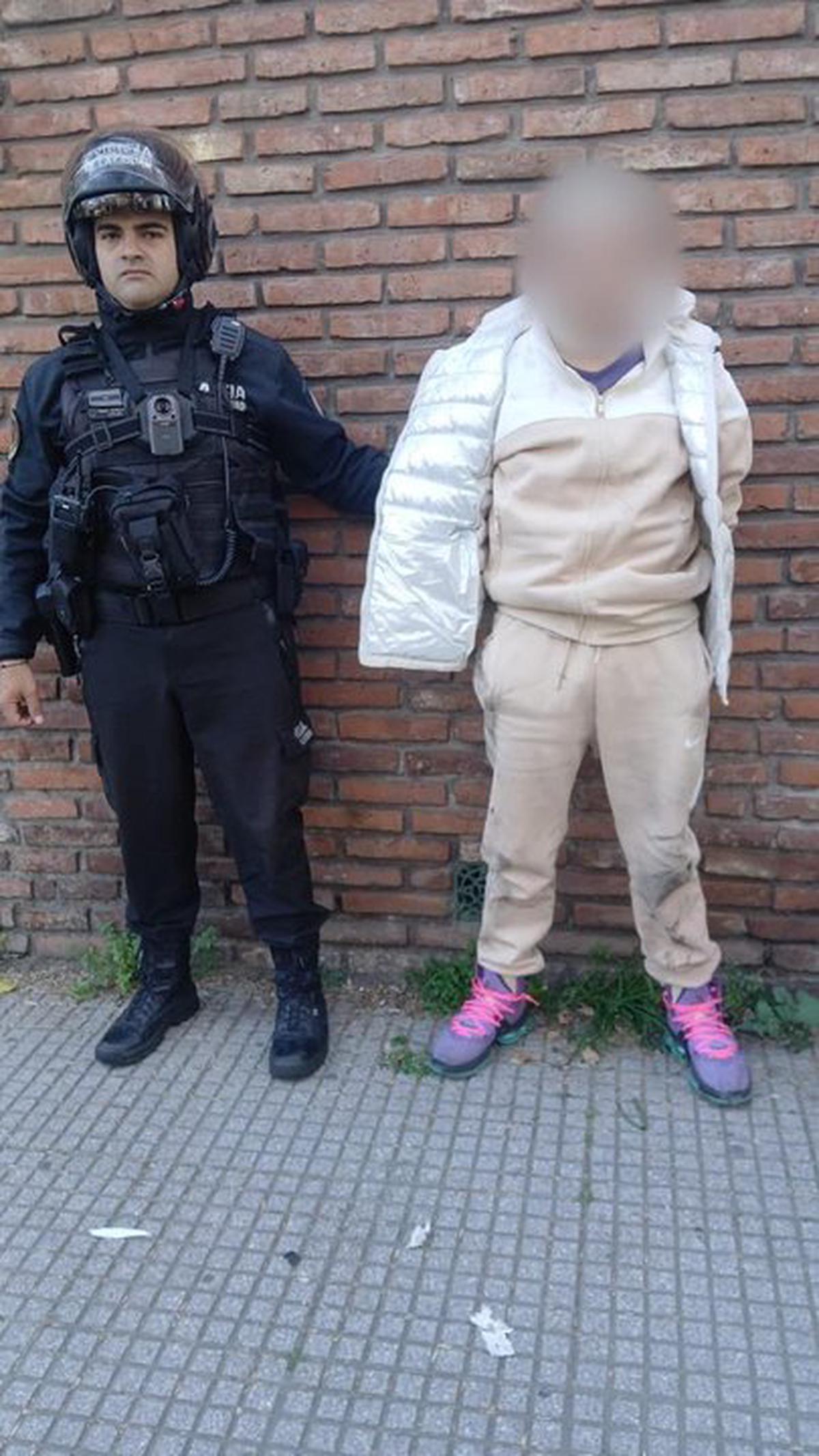 Detenido tras chocar cinco autos mientras intentaba evadir control policial en Buenos Aires