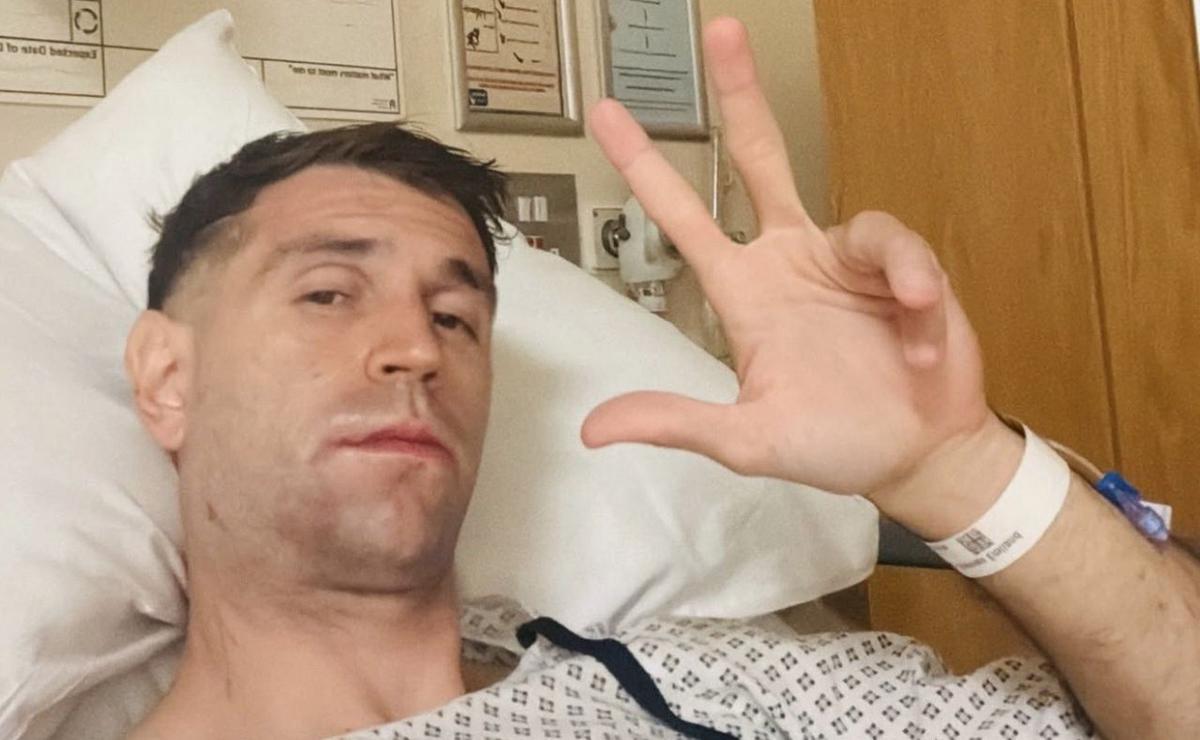 El Dibu Martínez desde el hospital tras la operación de mandíbula.