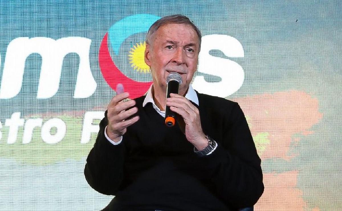 El dirigente peronista destaca la importancia de la educación pública