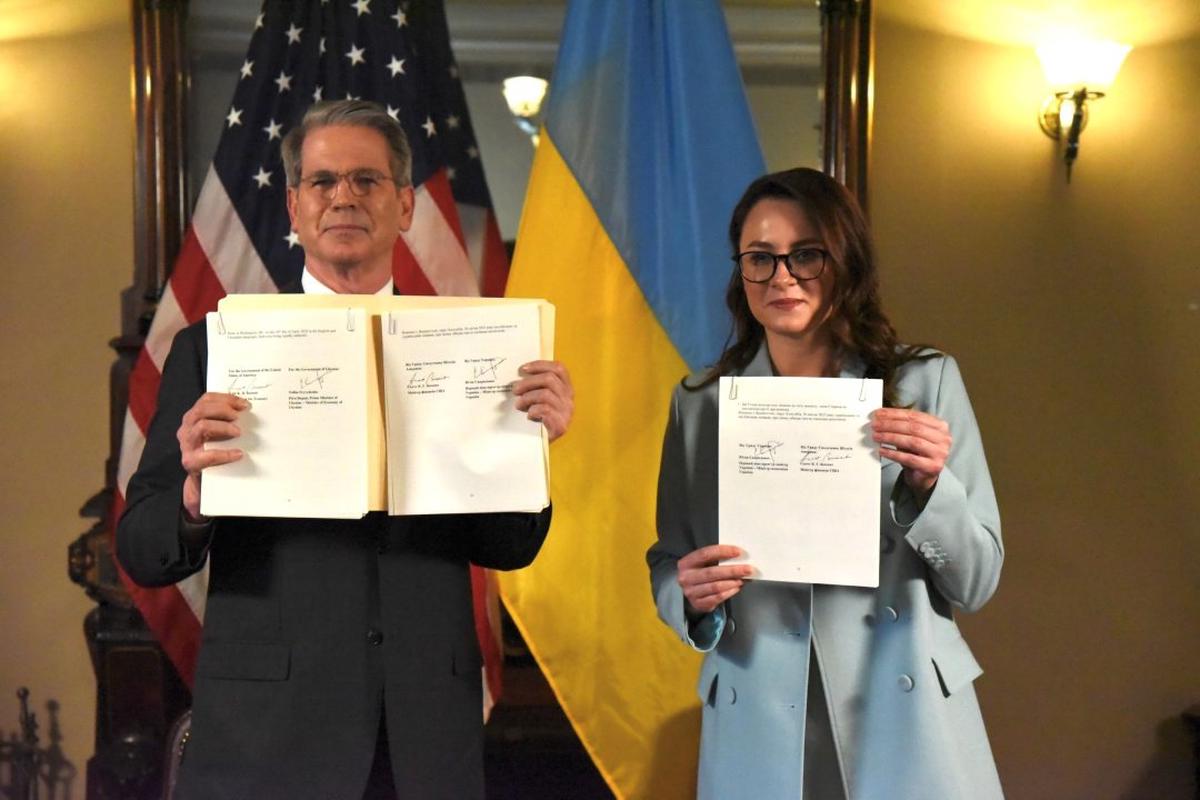 Estados Unidos y Ucrania acuerdan crear un Fondo de Inversión para la Reconstrucción del país - Noticias - Cadena 3 Argentina