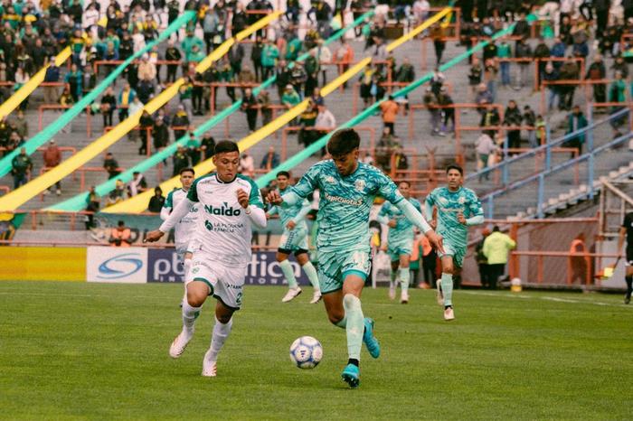 Aldosivi sufre una dura derrota ante Sarmiento y se complica con el descenso