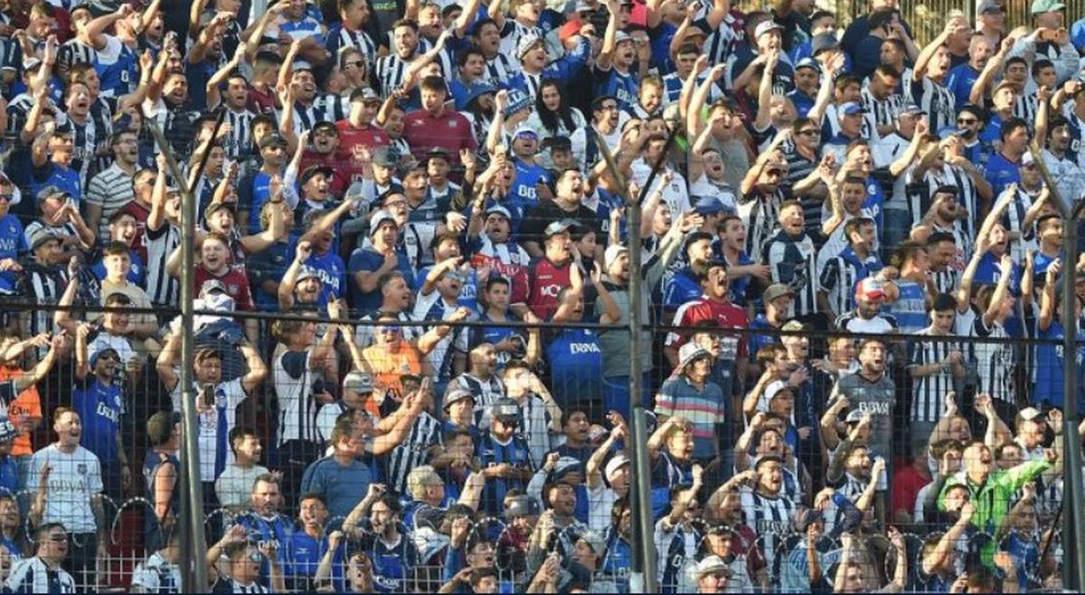 Los hinchas de la