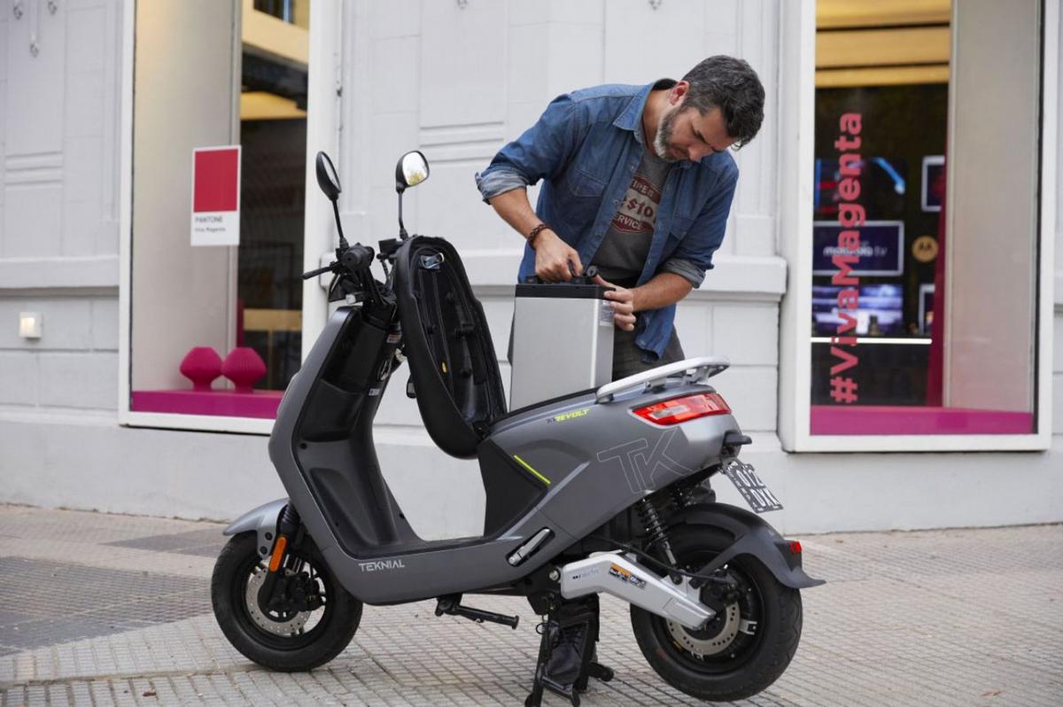 FOTO: Maipú incorpora motos eléctricas a su cartera comercial