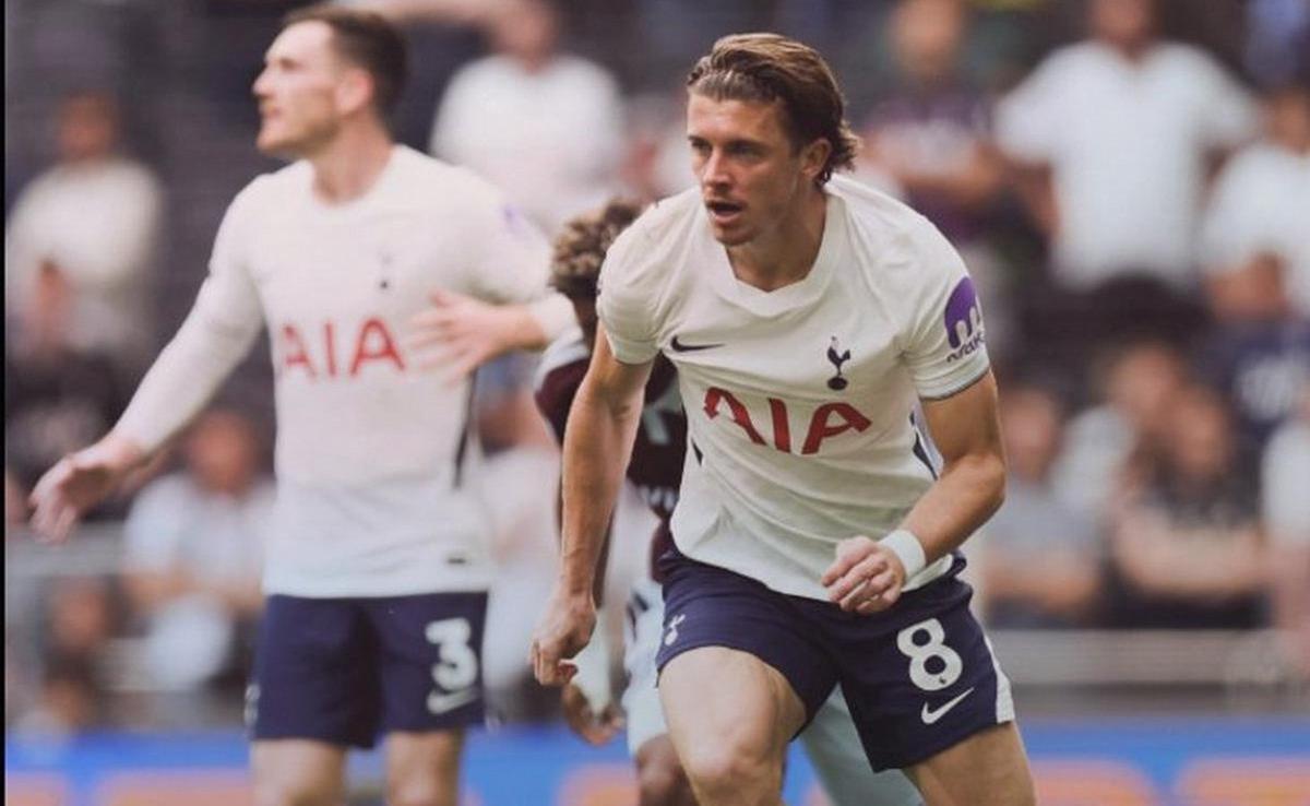 El Tottenham sufre otra derrota y se estanca en la zona de descenso de la Premier League.