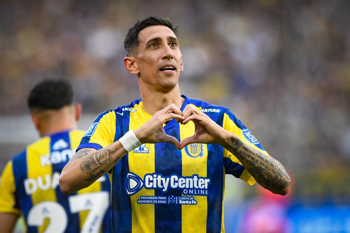 Ángel Di María festeja un gol en el "Canalla".