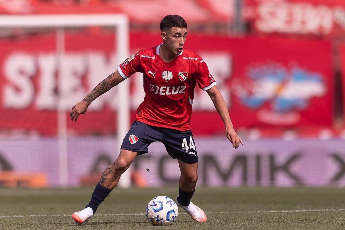 El gol de chilena de Santiago Montiel, nominado al premio Puskás de la FIFA 2025