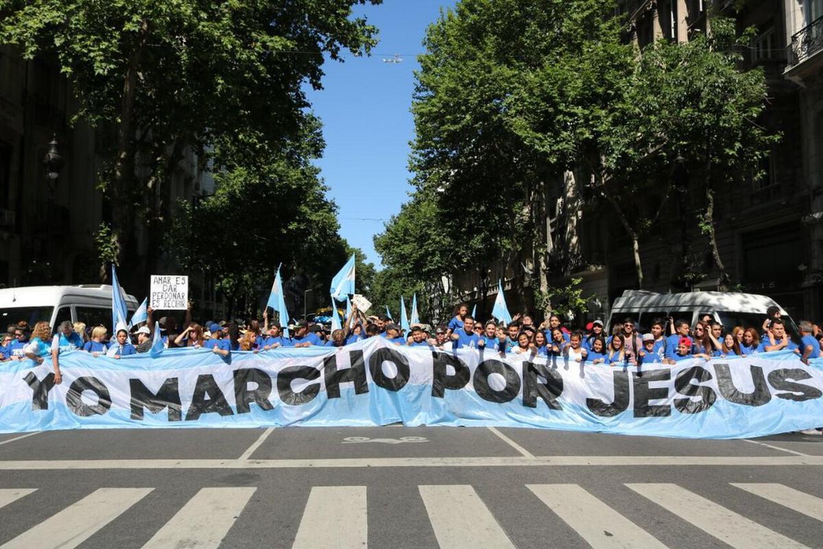 Masiva movilización cristiana en Buenos Aires con la