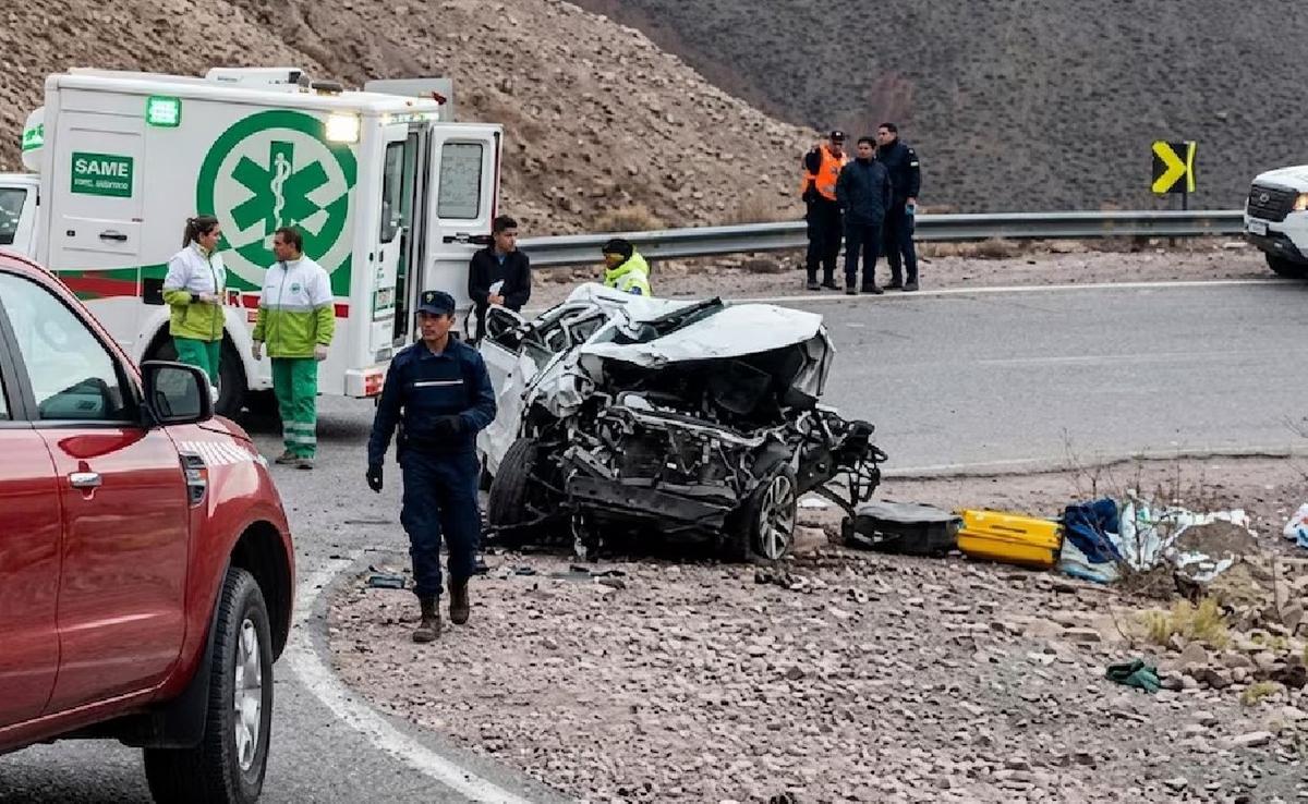 Silvia Rosana Amaro y Lorena González murieron tras la caída de una camioneta por un barranco.