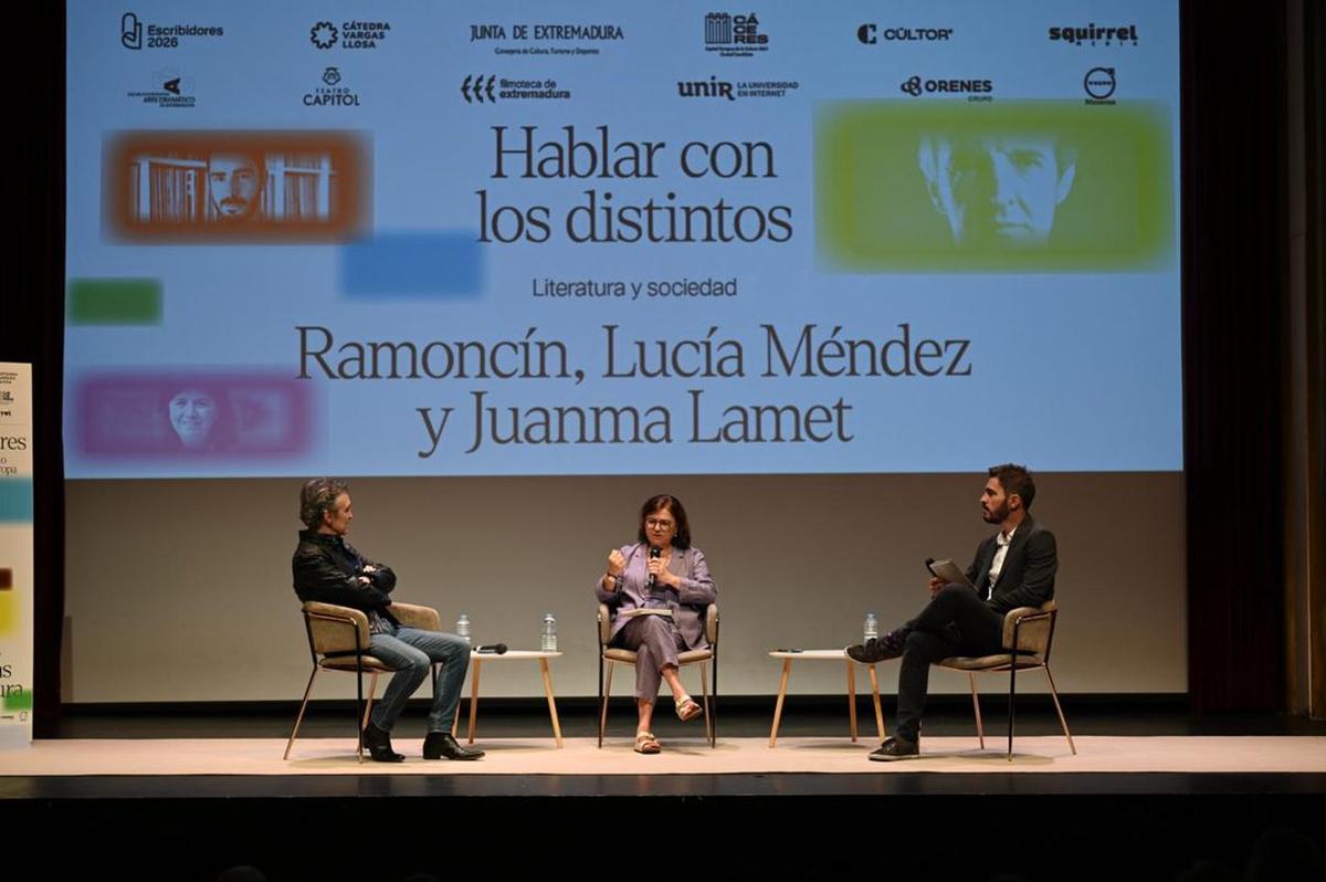 Escribidores reunió en Cáceres a escritores y cineastas para debatir sobre literatura y pantallas.