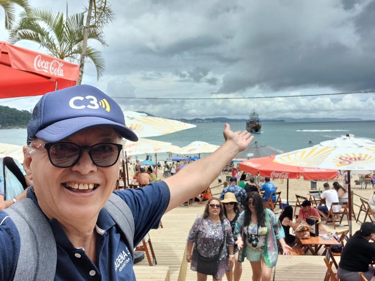 FOTO: Verano en Camboriú: argentinos disfrutan de la playa y la diversión 