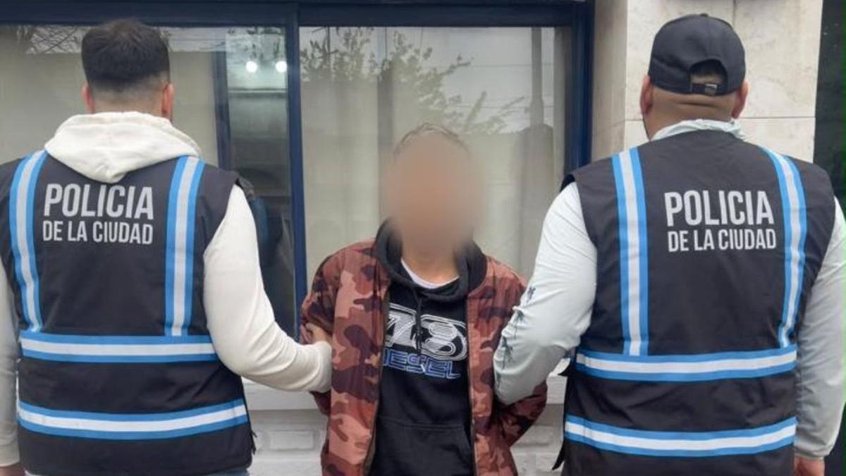 Detenido un ladrón de motos en Lanús que publicaba sus robos en TikTok