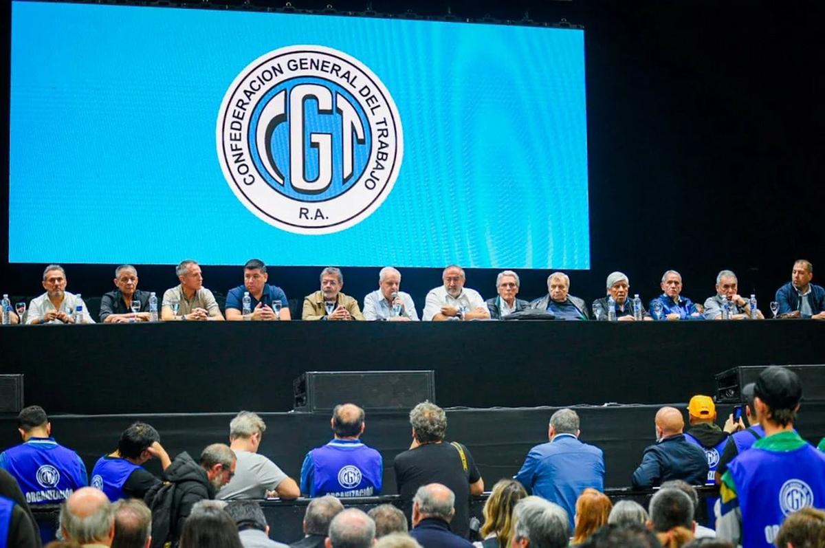 La CGT logró bajar artículos y busca lograr más en diputados y la Justicia