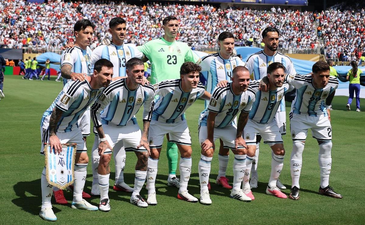 El 11 inicial de Argentina ante España en la final del Mundial.