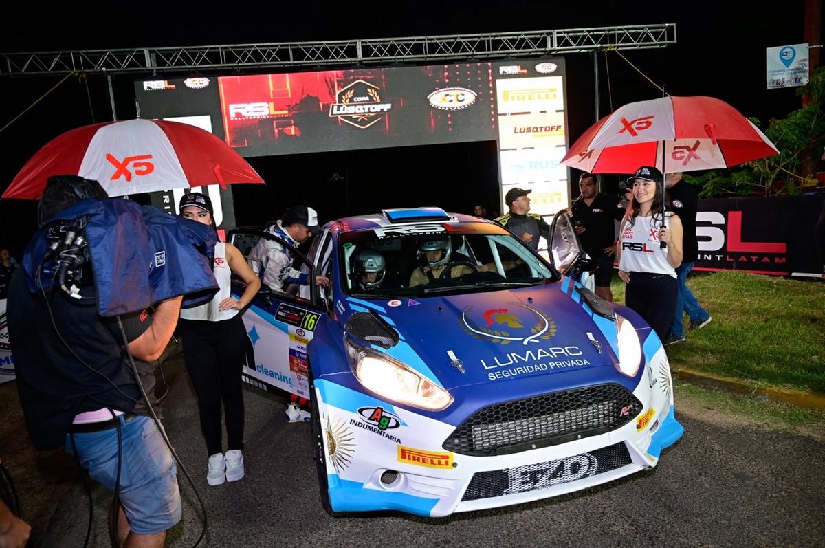 FOTO: Ligato listo para darle el bautismo de rally a Mazzacane, con el coche de Dechiara