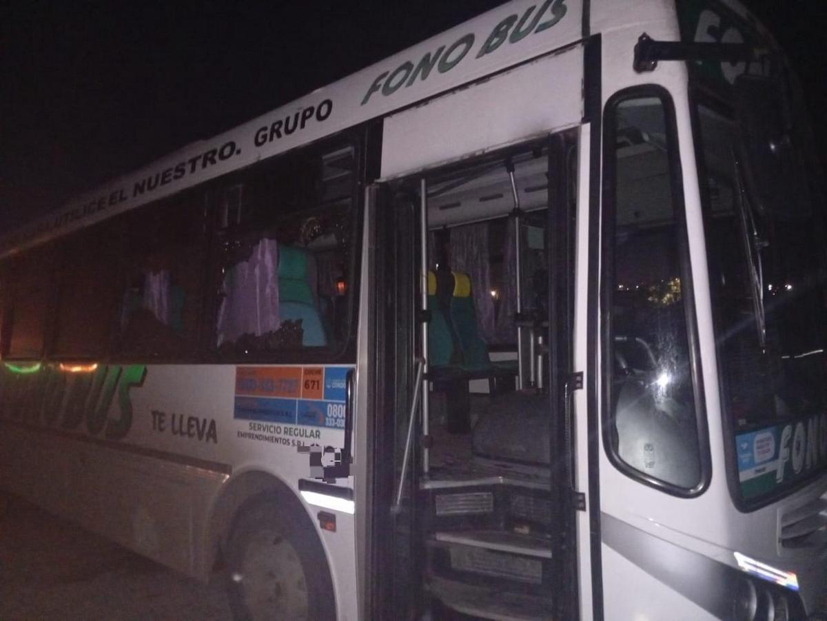 Un niño de 6 años que iba en bicicleta fue embestido por un colectivo. (Policía)