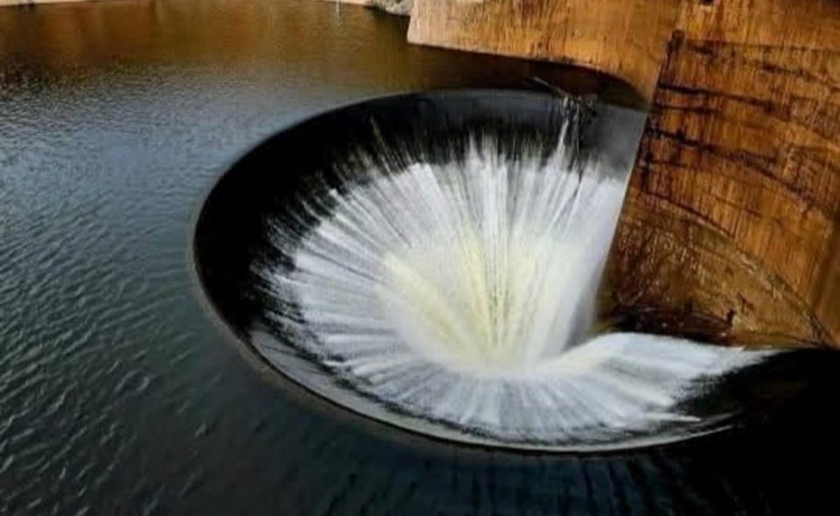 El embudo del emblemático dique San Roque