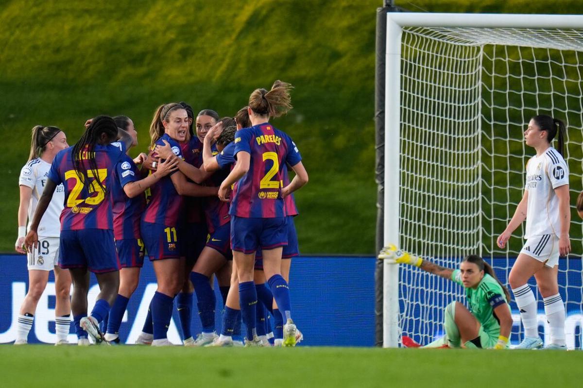 Barcelona aplasta 6-2 al Real Madrid en cuartos de la Liga de Campeones femenina
