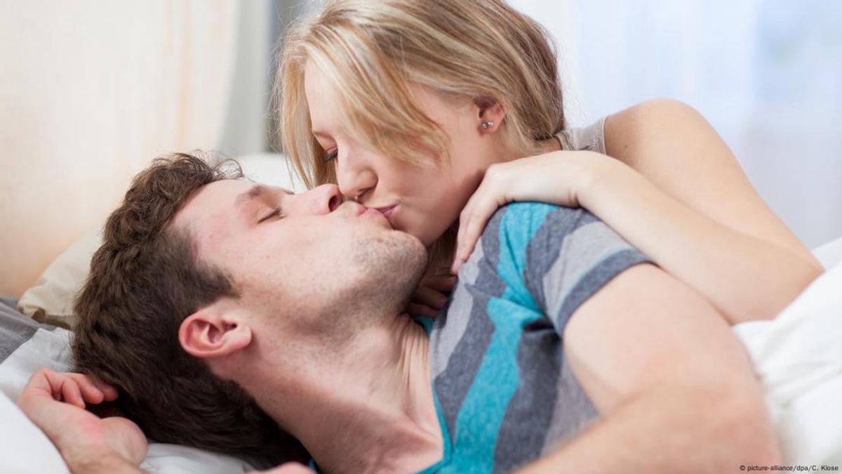 Encuesta revela que muchos evitan el uso de preservativos en parejas estables