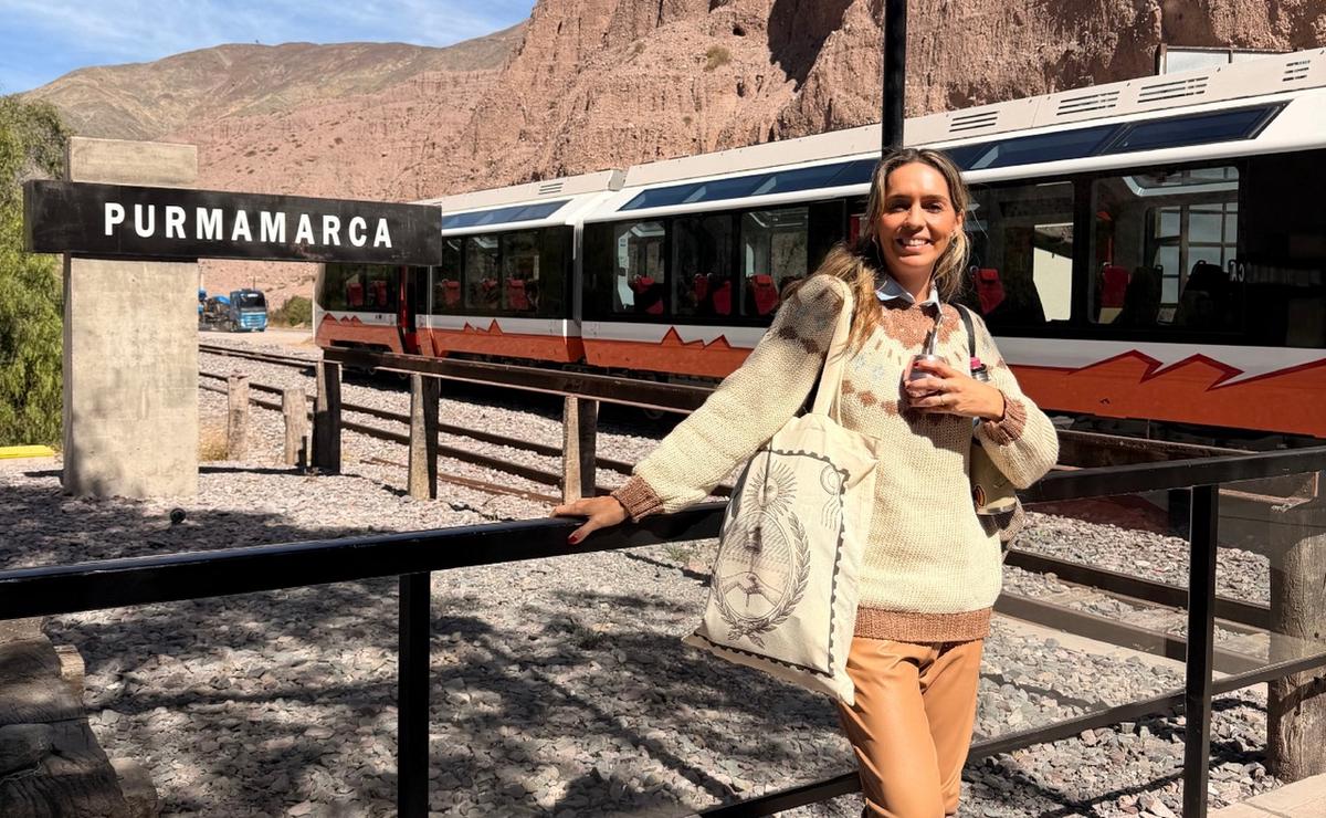 Un viaje inolvidable en el tren solar: una apuesta por la ecología y el turismo.