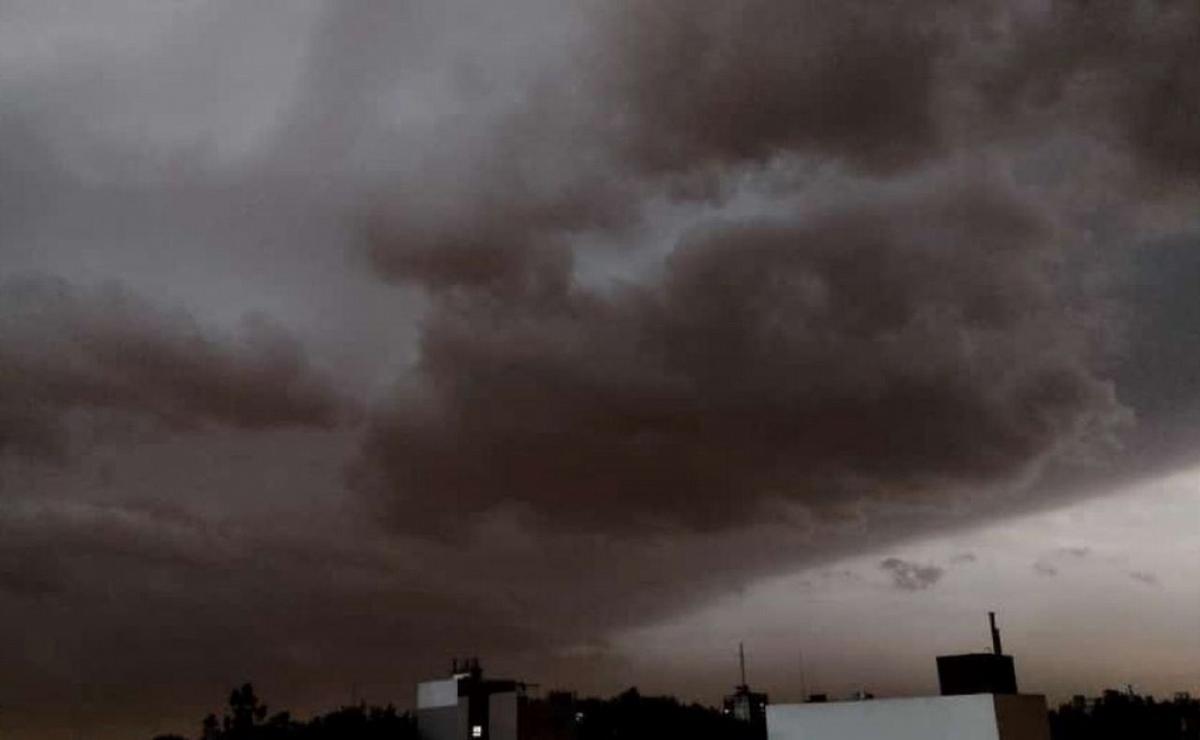 FOTO: Alerta amarilla por fuertes vientos: posibles lluvias en Rosario y la región