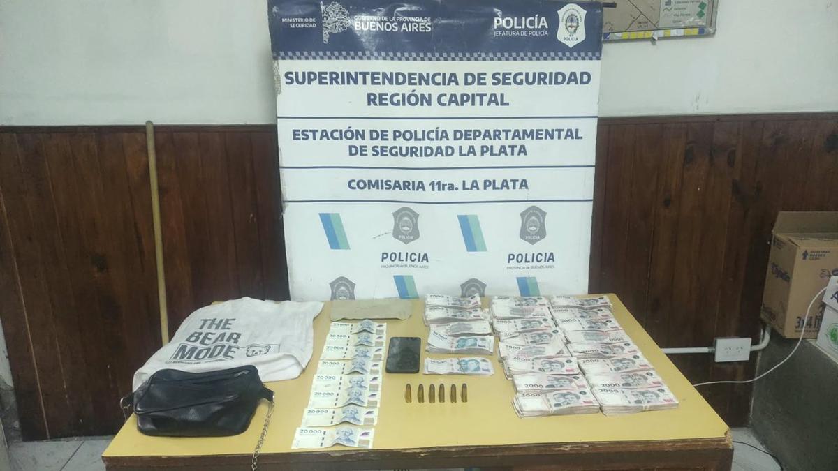 Asalto en La Plata: motochorros golpean a empleado y roban 25 millones de pesos