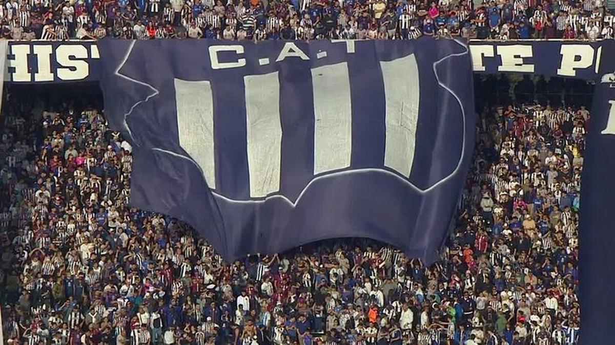 FOTO: Talleres, ante un Kempes repleto.