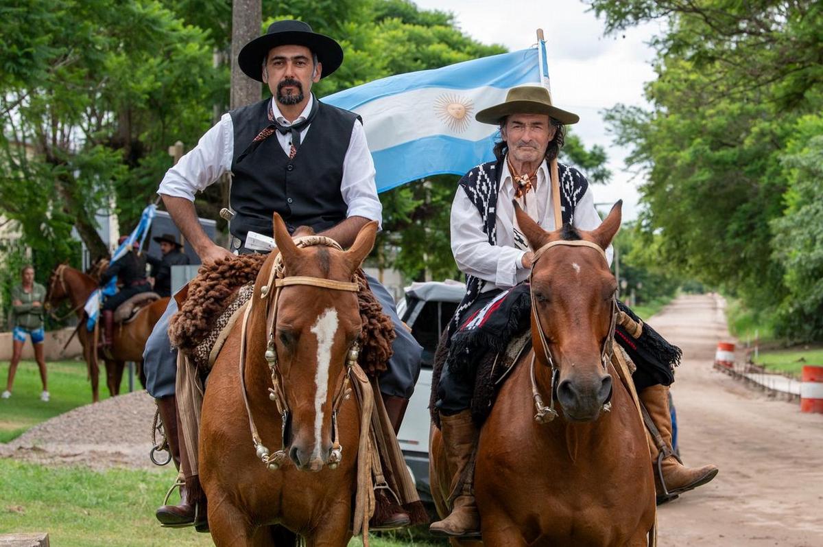 Desfile de la Unión de los Pueblos da inicio a Festival de Jesús María