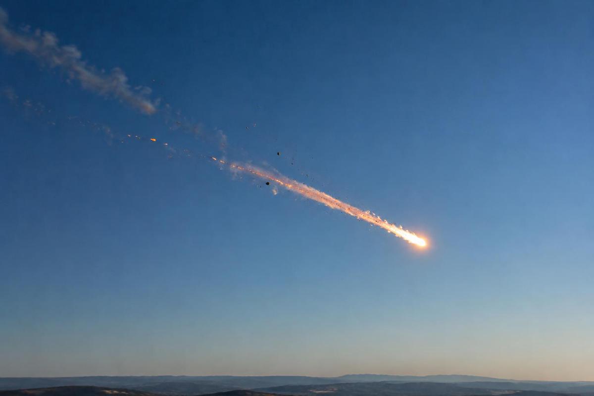 Los meteoritos no solo se queman: descubren un proceso violento en su caída a la Tierra