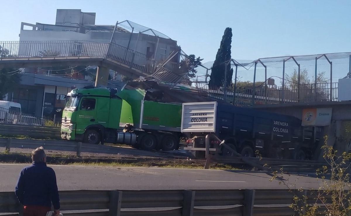 Accidente en Autopista Rosario Buenos Aires, altura Escobar.