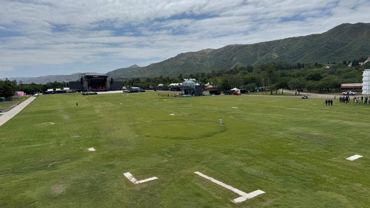 FOTO: Cosquín Rock ya tiene su obra de arte monumental.
