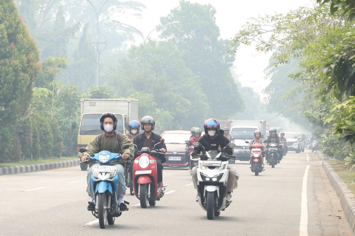 Indonesia prohíbe quemas abiertas mientras humo llega a Malasia