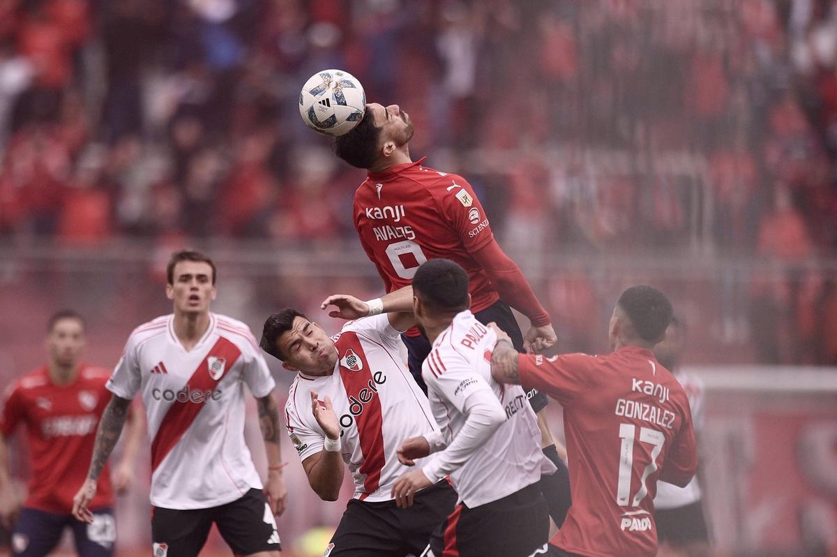 Independiente y River se enfrentan en Avellaneda. (Foto: CAI)