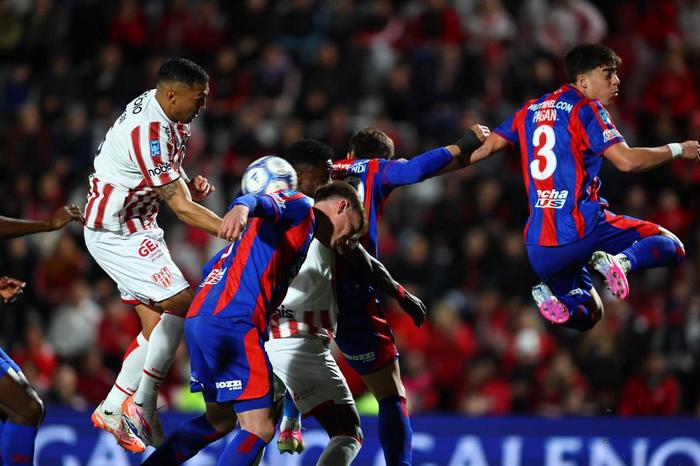 Los puntajes del triunfo de Instituto ante San Lorenzo: Gallardo manejó el juego y fue figura