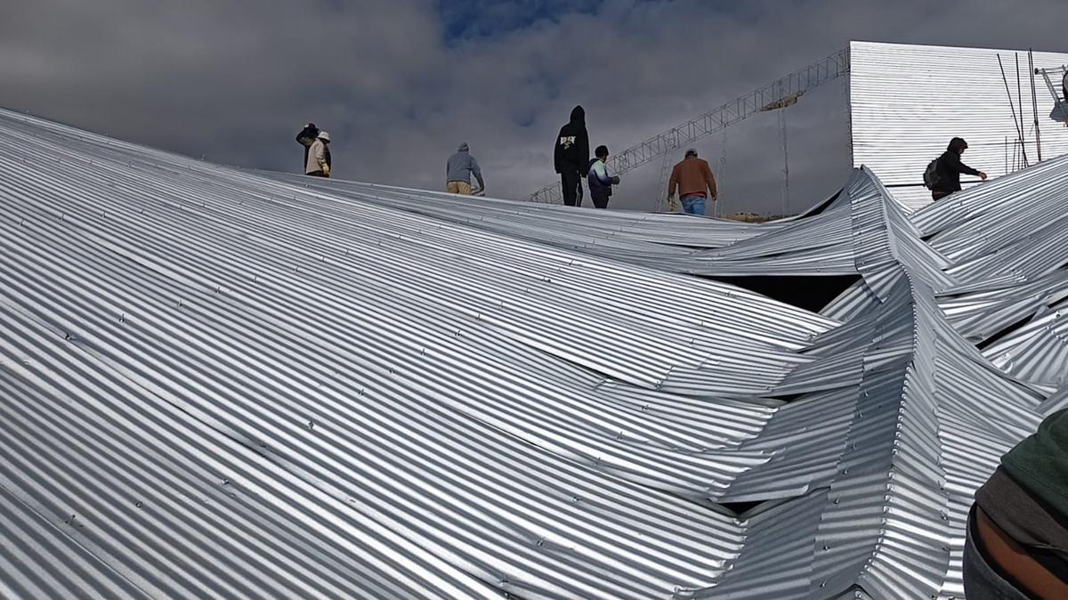 El granizo provocó inconvenientes y derrumbes en Abra Pampa, Jujuy.