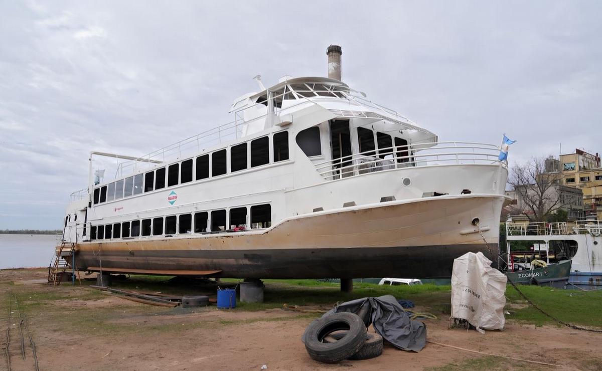 Restauración del Barco Ciudad de Rosario.
