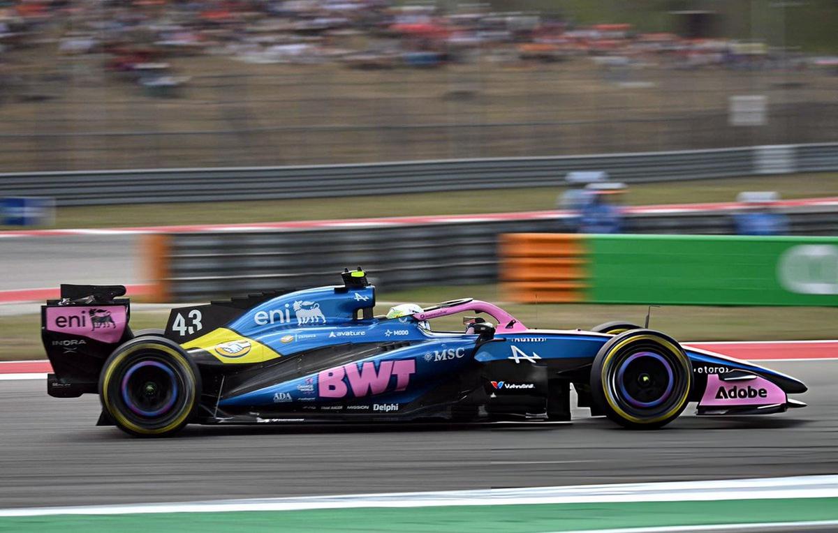 Franco Colapinto rodando en el circuito de Austin.
