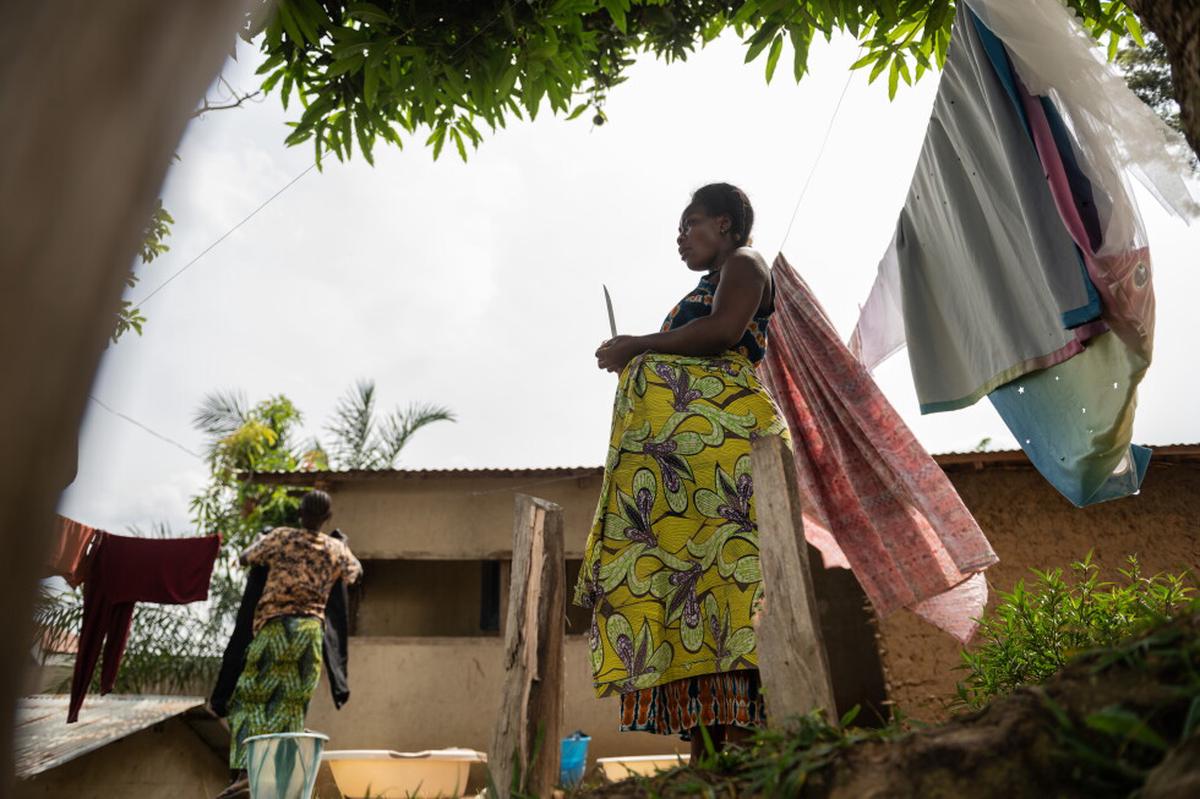 El ébola mata a 1.700 personas en el este de Congo en el brote más rápido registrado