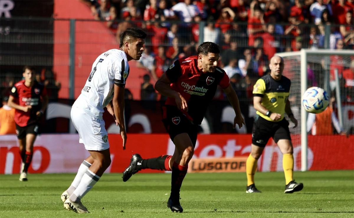 FOTO: Newell's vs. Central Córdoba (SdE). Liga Profesional 2024. 