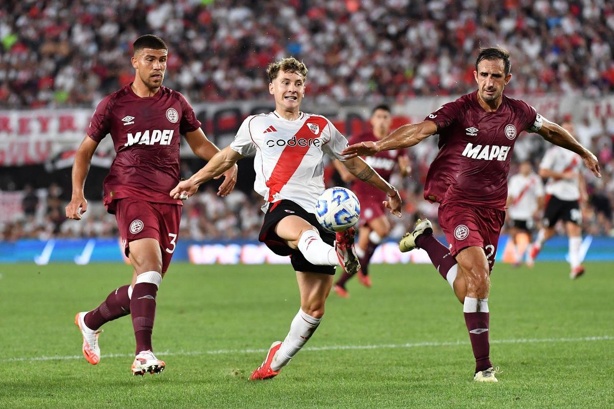 FOTO: Miguel Borja festeja el gol del triunfo ante Lanús. (Foto: CARP)