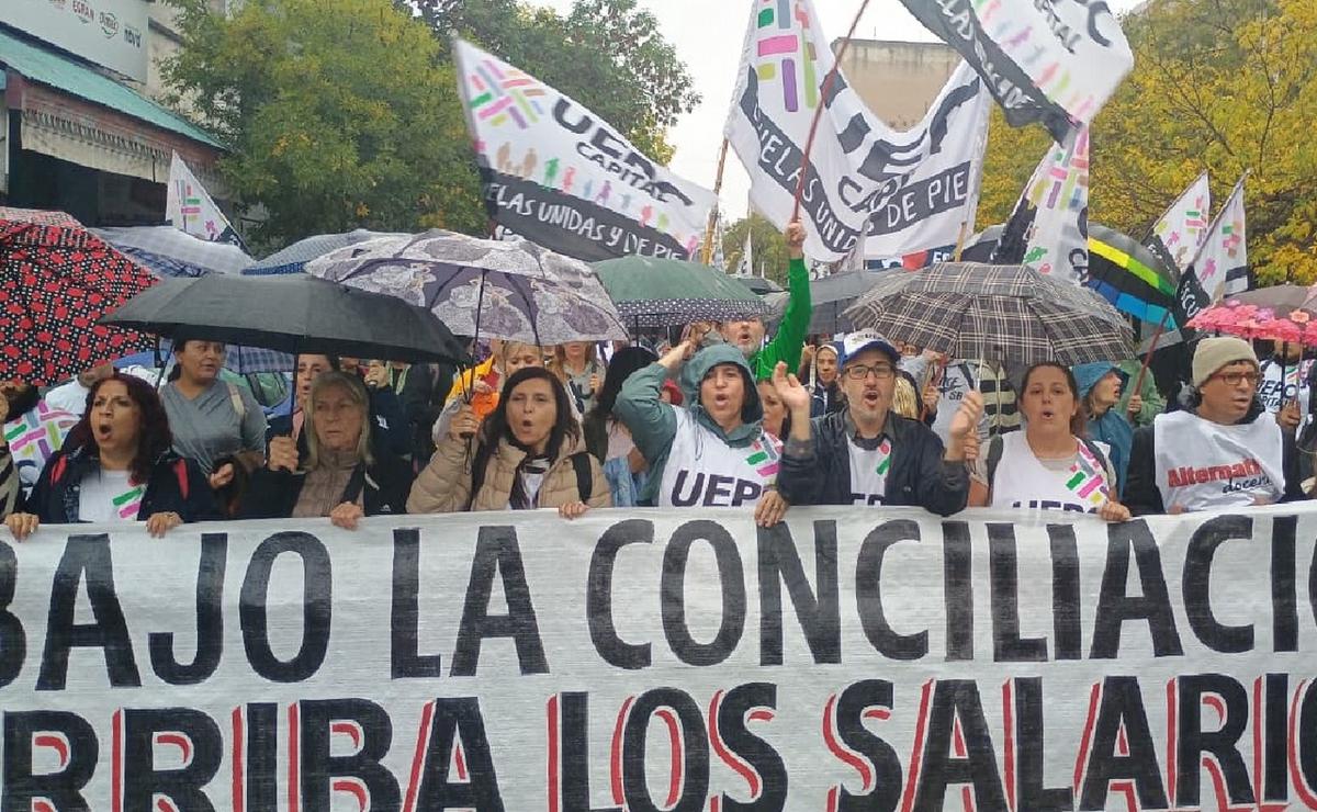 Uepc aguarda la cuarta propuesta.