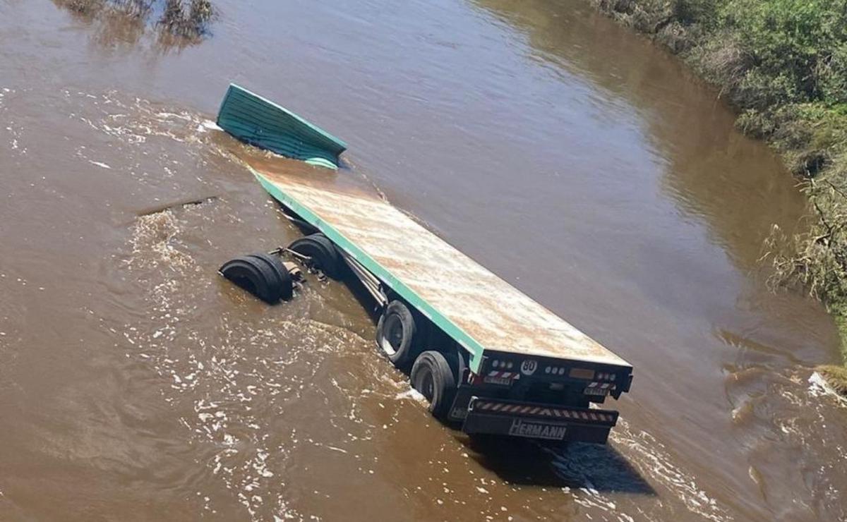 El hecho ocurrió a la altura del kilómetro 400 de la Ruta Nacional 9.