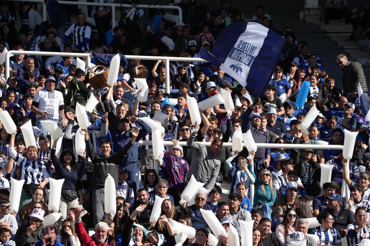 Los hinchas de
