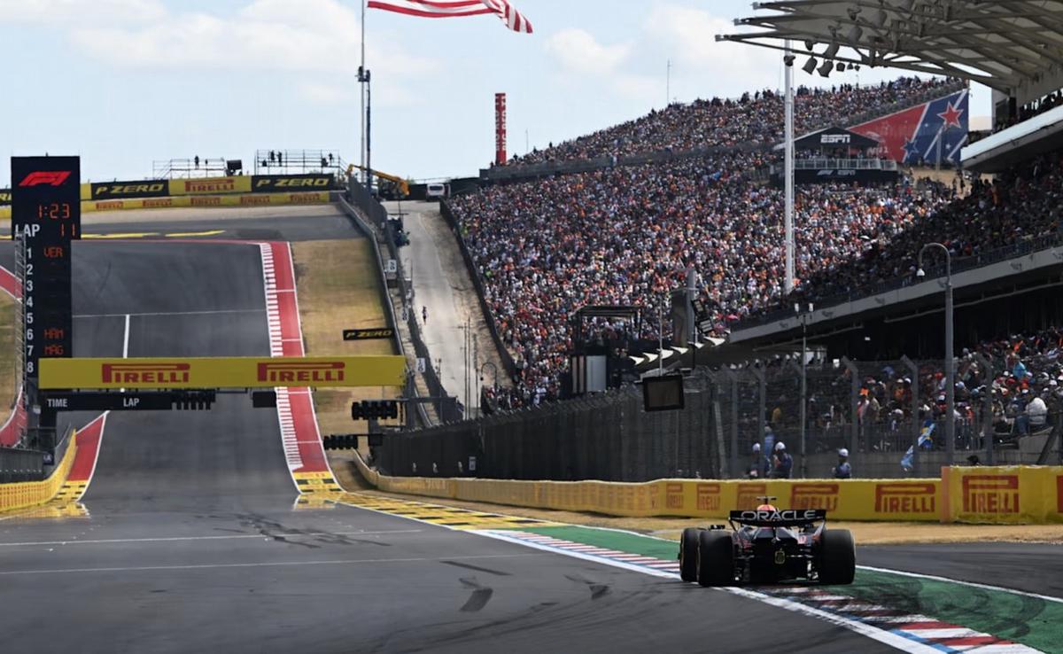 FOTO: Un cómodo Verstappen cierra la victoria del Sprint en el repleto C.O.T.A.