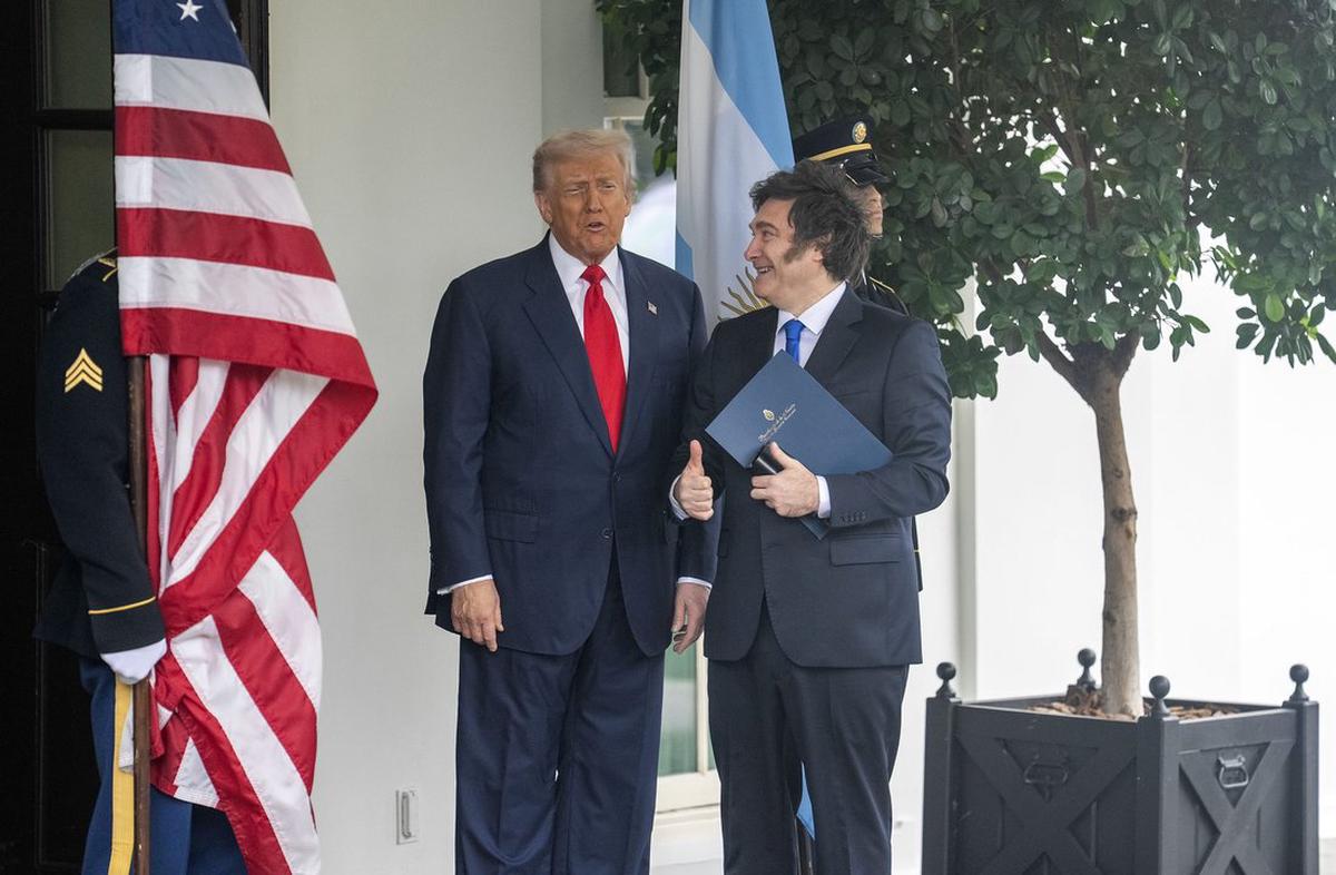 Donald Trump en un encuentro con Javier Milei, en la Casa Blanca.