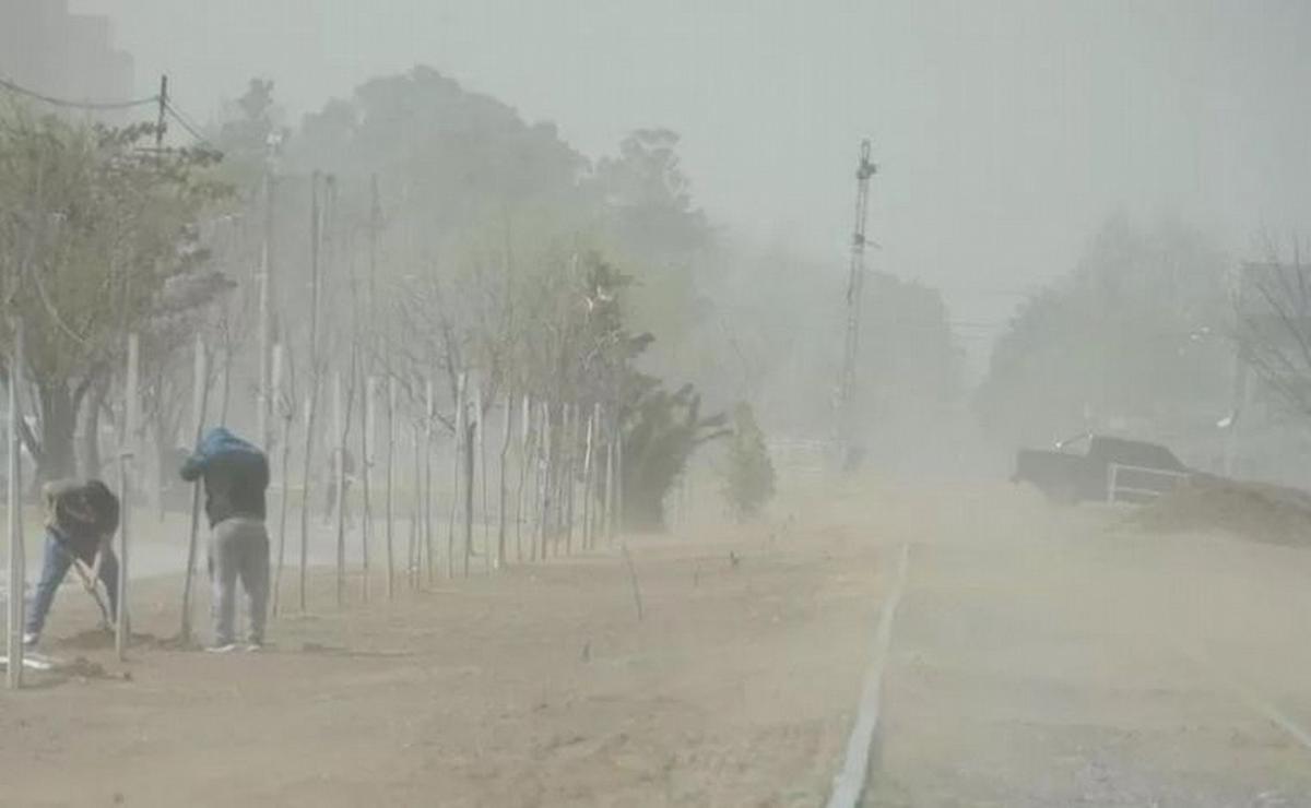 Las autoridades advierten sobre restricciones viales y piden precaución