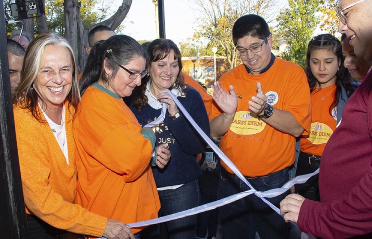 Dean Funes tiene la primera panadería inclusiva. (Foto: Municipalidad)