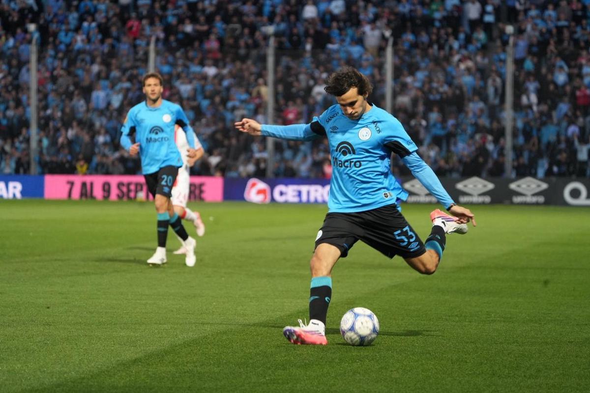 Belgrano y Huracán en Alberdi. Foto: Daniel Cáceres.