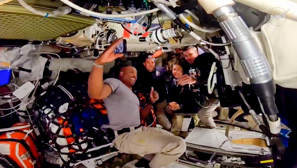 Astronautas de la misión Artemis.