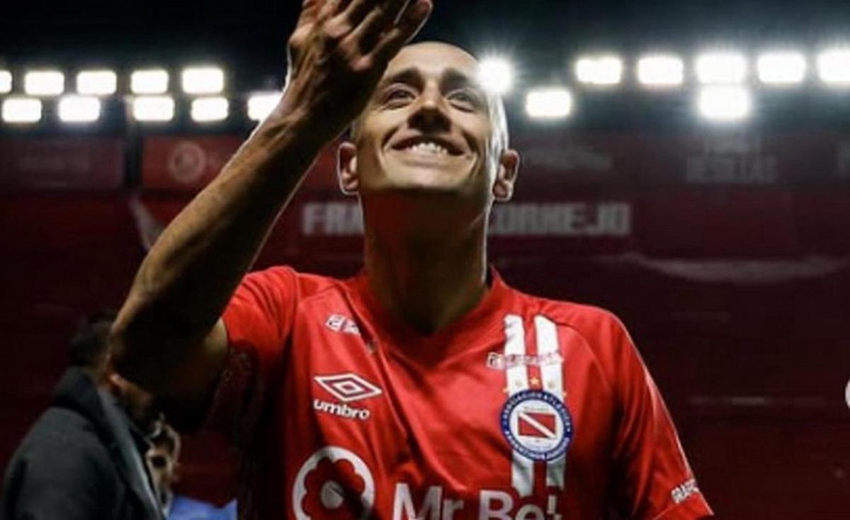 El talentoso volante Federico Fattori llega de Argentinos Juniors.
